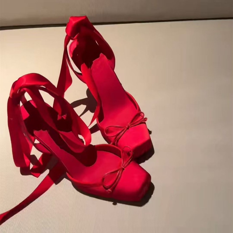 Sapatos de Salto Alto Vermelho - Ankle Strap Heels avaliação e preço