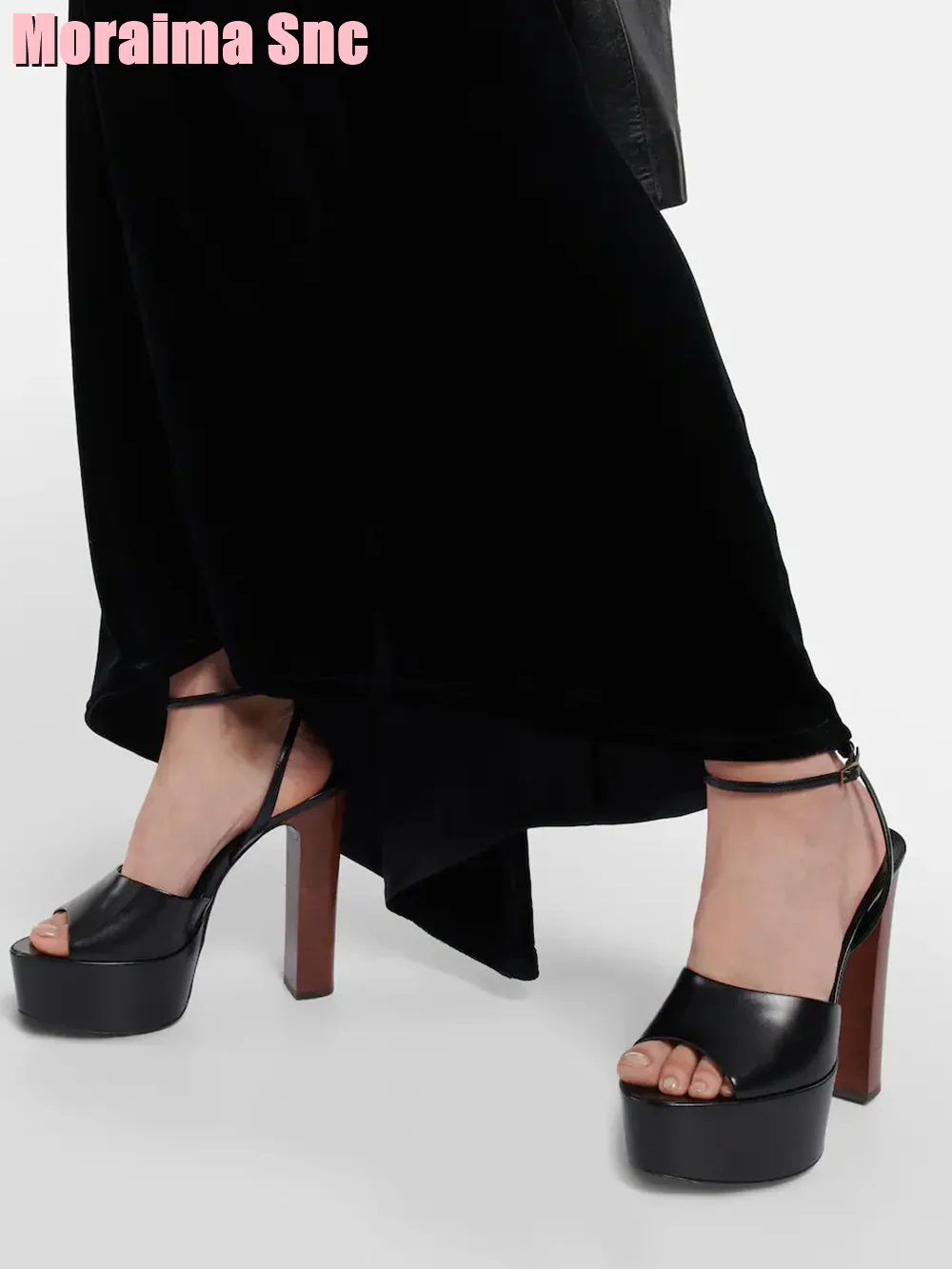 Sandálias de couro envernizado - Platform Sneakers Chunky avaliação e preço